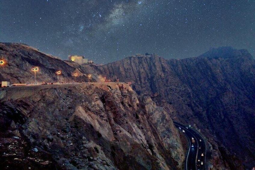 Full Moon Hike | هايك على ضوء القمر في جدة - الصورة 2